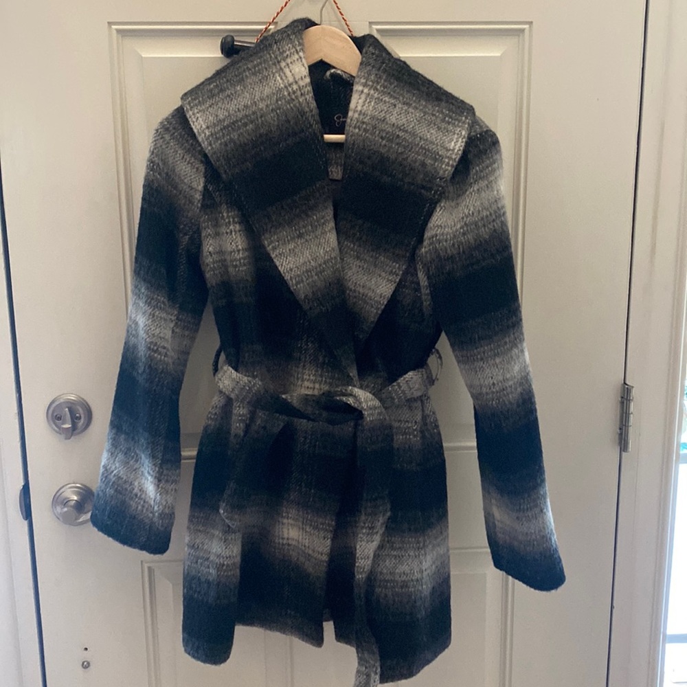 Jessica Simpson coat